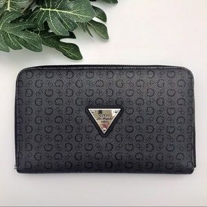 GUESS Zip Around Travel Wallet